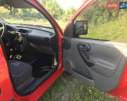 Красный Опель Комбо груз.-пасс., объемом двигателя 1.7 л и пробегом 280 тыс. км за 3000 $, фото 21 на Automoto.ua