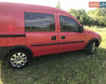 Красный Опель Комбо груз.-пасс., объемом двигателя 1.7 л и пробегом 280 тыс. км за 3000 $, фото 6 на Automoto.ua