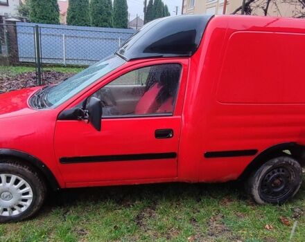 Красный Опель Комбо груз.-пасс., объемом двигателя 1.4 л и пробегом 400 тыс. км за 1300 $, фото 1 на Automoto.ua