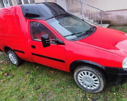 Красный Опель Комбо груз.-пасс., объемом двигателя 1.4 л и пробегом 400 тыс. км за 1300 $, фото 2 на Automoto.ua