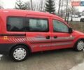 Красный Опель Комбо груз.-пасс., объемом двигателя 1.7 л и пробегом 290 тыс. км за 4200 $, фото 3 на Automoto.ua