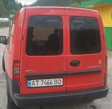 Красный Опель Комбо груз.-пасс., объемом двигателя 1.2 л и пробегом 450 тыс. км за 2199 $, фото 1 на Automoto.ua