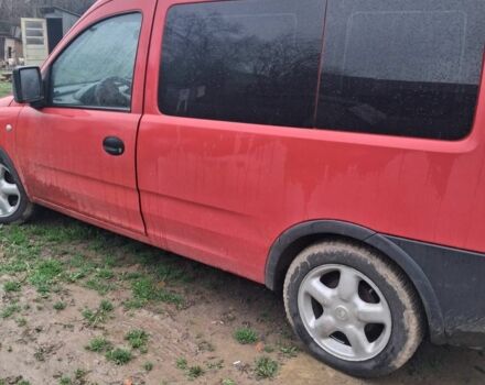 Красный Опель Комбо груз.-пасс., объемом двигателя 1.2 л и пробегом 7 тыс. км за 3000 $, фото 1 на Automoto.ua