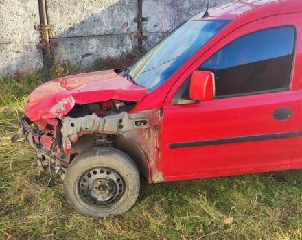 Червоний Опель Комбо вант.-пас., об'ємом двигуна 1.7 л та пробігом 364 тис. км за 1500 $, фото 1 на Automoto.ua