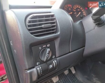 Червоний Опель Комбо вант.-пас., об'ємом двигуна 1.3 л та пробігом 311 тис. км за 4550 $, фото 8 на Automoto.ua