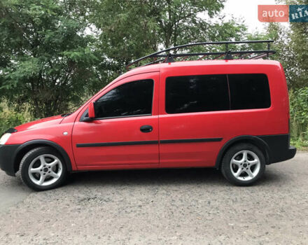 Красный Опель Комбо груз.-пасс., объемом двигателя 1.69 л и пробегом 212 тыс. км за 6100 $, фото 2 на Automoto.ua