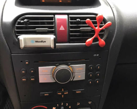 Красный Опель Комбо груз.-пасс., объемом двигателя 1.69 л и пробегом 212 тыс. км за 6100 $, фото 8 на Automoto.ua