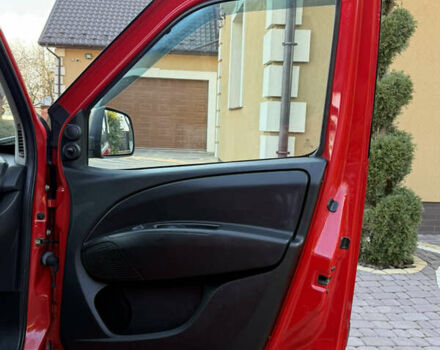 Красный Опель Комбо груз.-пасс., объемом двигателя 1.6 л и пробегом 193 тыс. км за 8750 $, фото 26 на Automoto.ua