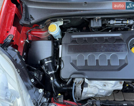 Красный Опель Комбо груз.-пасс., объемом двигателя 1.6 л и пробегом 193 тыс. км за 8750 $, фото 33 на Automoto.ua