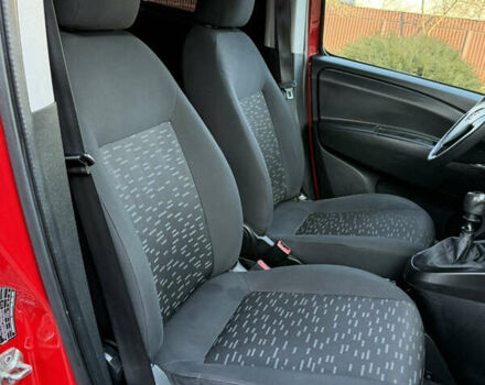 Красный Опель Комбо груз.-пасс., объемом двигателя 1.6 л и пробегом 193 тыс. км за 8750 $, фото 28 на Automoto.ua