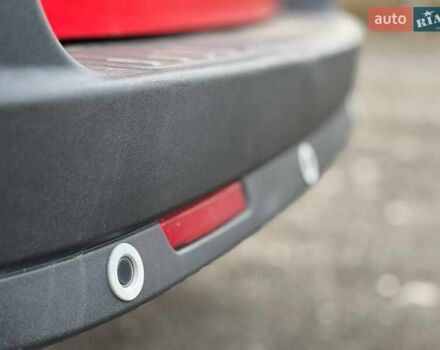 Красный Опель Комбо груз.-пасс., объемом двигателя 1.6 л и пробегом 215 тыс. км за 12890 $, фото 19 на Automoto.ua