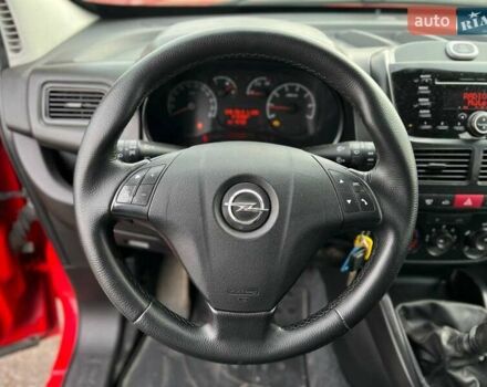 Красный Опель Комбо груз.-пасс., объемом двигателя 1.6 л и пробегом 215 тыс. км за 12890 $, фото 12 на Automoto.ua