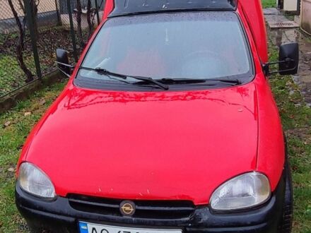 Красный Опель Комбо груз.-пасс., объемом двигателя 1.4 л и пробегом 400 тыс. км за 1300 $, фото 1 на Automoto.ua