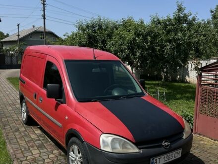 Опель Комбо вант.-пас. 2003 у Івано-Франківську на Automoto.ua Червоний Опель Комбо вант.-пас., об'ємом двигуна 1.7 л та пробігом 200 тис. км за 2000 $, фото 1 на Automoto.ua