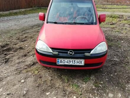 Червоний Опель Комбо вант.-пас., об'ємом двигуна 1.69 л та пробігом 320 тис. км за 3200 $, фото 1 на Automoto.ua