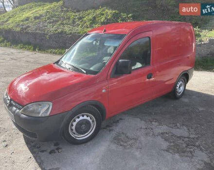 Опель Комбо вант.-пас. 2005 у Остоге на Automoto.ua Червоний Опель Комбо вант.-пас., об'ємом двигуна 1.3 л та пробігом 280 тис. км за 3000 $, фото 1 на Automoto.ua