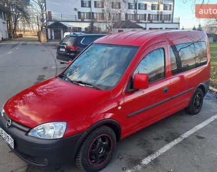 Красный Опель Комбо груз.-пасс., объемом двигателя 1.3 л и пробегом 246 тыс. км за 3699 $, фото 1 на Automoto.ua