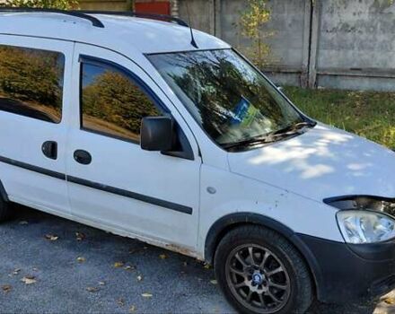 Опель Комбо груз.-пасс., объемом двигателя 1.2 л и пробегом 372 тыс. км за 3700 $, фото 2 на Automoto.ua