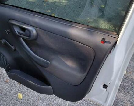 Опель Комбо груз.-пасс., объемом двигателя 1.2 л и пробегом 372 тыс. км за 3700 $, фото 11 на Automoto.ua