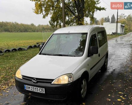 Опель Комбо вант.-пас., об'ємом двигуна 1.2 л та пробігом 220 тис. км за 2850 $, фото 8 на Automoto.ua