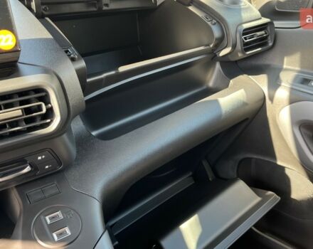 купити нове авто Опель Комбо вант.-пас. 2025 року від офіційного дилера OPEL VIPOS Опель фото