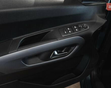 купити нове авто Опель Комбо вант.-пас. 2025 року від офіційного дилера OPEL ЦЕНТРАЛЬНИЙ Опель фото