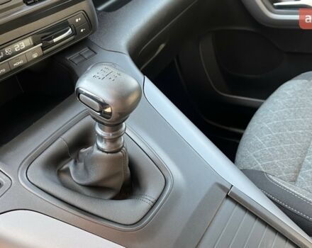 купить новое авто Опель Комбо груз.-пасс. 2025 года от официального дилера OPEL VIPOS Опель фото