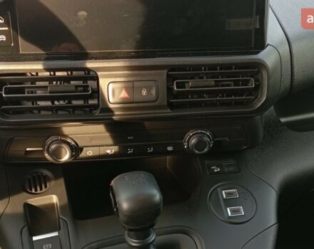 Опель Комбо груз.-пасс., объемом двигателя 1.5 л и пробегом 0 тыс. км за 24448 $, фото 8 на Automoto.ua