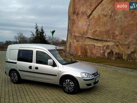 Опель Комбо груз.-пасс. 2011 в Одессе на Automoto.ua Опель Комбо груз.-пасс., объемом двигателя 1.7 л и пробегом 316 тыс. км за 5000 $, фото 1 на Automoto.ua