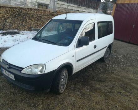 Білий Опель Комбо пас., об'ємом двигуна 1.7 л та пробігом 303 тис. км за 5000 $, фото 1 на Automoto.ua