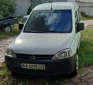 Опель Комбо пасс. 2006 в Черкассах на Automoto.ua Опель Комбо пасс., объемом двигателя 1.7 л и пробегом 270 тыс. км за 3700 $, фото 1 на Automoto.ua
