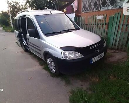 Опель Комбо пасс. 2008 в Хмельницком на Automoto.ua Серый Опель Комбо пасс., объемом двигателя 1.3 л и пробегом 230 тыс. км за 4300 $, фото 1 на Automoto.ua