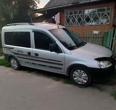 Опель Комбо пасс. 2008 в Хмельницком на Automoto.ua Серый Опель Комбо пасс., объемом двигателя 1.3 л и пробегом 230 тыс. км за 4300 $, фото 2 на Automoto.ua