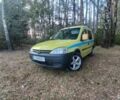 Жовтий Опель Комбо вант.-пас., об'ємом двигуна 0 л та пробігом 303 тис. км за 2550 $, фото 1 на Automoto.ua