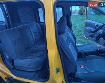 Желтый Опель Комбо груз.-пасс., объемом двигателя 1.7 л и пробегом 302 тыс. км за 3300 $, фото 15 на Automoto.ua