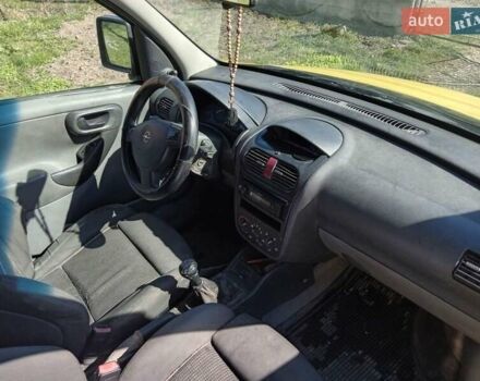 Жовтий Опель Комбо вант.-пас., об'ємом двигуна 1.7 л та пробігом 390 тис. км за 2700 $, фото 6 на Automoto.ua