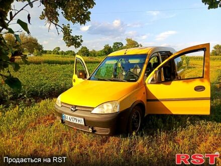 Желтый Опель Комбо груз.-пасс., объемом двигателя 1.7 л и пробегом 111 тыс. км за 3599 $, фото 1 на Automoto.ua