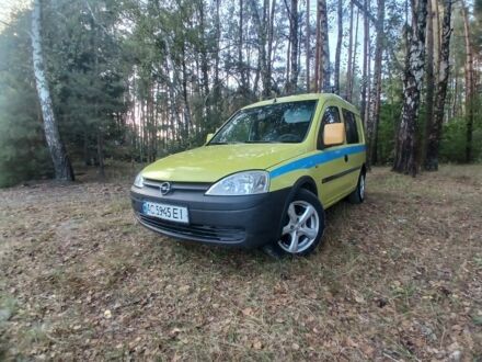 Жовтий Опель Комбо вант.-пас., об'ємом двигуна 0 л та пробігом 303 тис. км за 2550 $, фото 1 на Automoto.ua