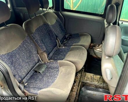 Серый Опель Комбо груз.-пасс., объемом двигателя 1.7 л и пробегом 500 тыс. км за 1900 $, фото 3 на Automoto.ua