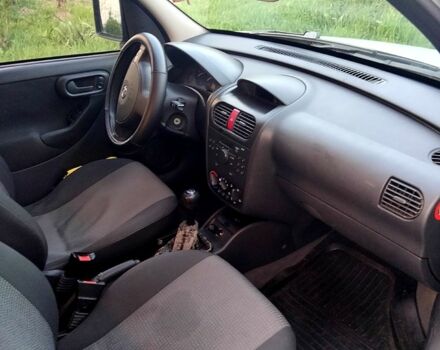 Сірий Опель Комбо вант.-пас., об'ємом двигуна 1.2 л та пробігом 274 тис. км за 3500 $, фото 2 на Automoto.ua