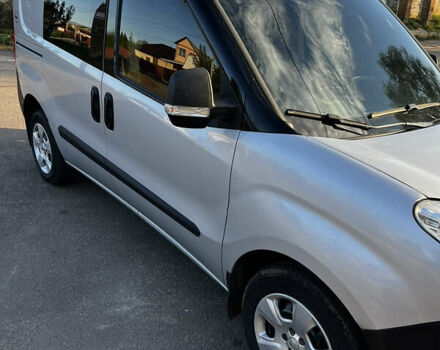 Серый Опель Комбо груз.-пасс., объемом двигателя 1.25 л и пробегом 263 тыс. км за 5600 $, фото 4 на Automoto.ua