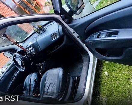 Серый Опель Комбо груз.-пасс., объемом двигателя 1.2 л и пробегом 210 тыс. км за 4600 $, фото 5 на Automoto.ua