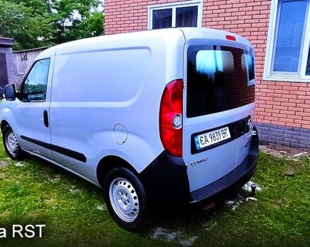 Серый Опель Комбо груз.-пасс., объемом двигателя 1.2 л и пробегом 210 тыс. км за 4600 $, фото 3 на Automoto.ua