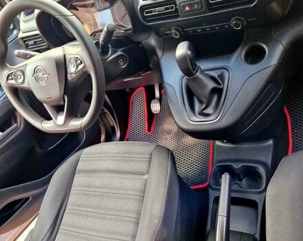 Серый Опель Комбо груз.-пасс., объемом двигателя 1.6 л и пробегом 91 тыс. км за 16200 $, фото 4 на Automoto.ua