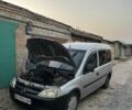 Серый Опель Комбо груз.-пасс., объемом двигателя 1.7 л и пробегом 380 тыс. км за 2800 $, фото 1 на Automoto.ua
