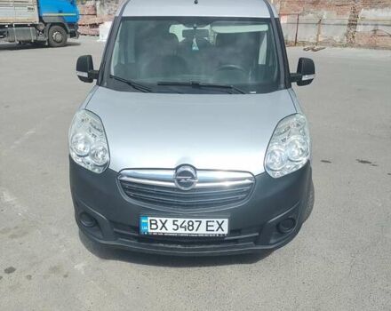 Серый Опель Комбо груз.-пасс., объемом двигателя 0 л и пробегом 240 тыс. км за 6000 $, фото 4 на Automoto.ua