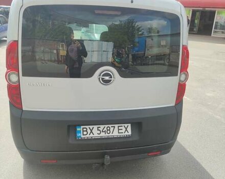 Серый Опель Комбо груз.-пасс., объемом двигателя 0 л и пробегом 240 тыс. км за 6000 $, фото 5 на Automoto.ua