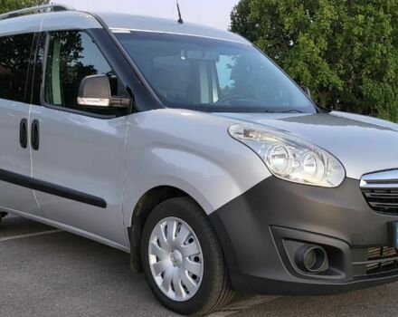 Серый Опель Комбо груз.-пасс., объемом двигателя 1.6 л и пробегом 166 тыс. км за 8600 $, фото 5 на Automoto.ua