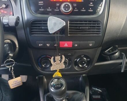 Серый Опель Комбо груз.-пасс., объемом двигателя 1.6 л и пробегом 166 тыс. км за 8600 $, фото 15 на Automoto.ua