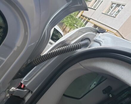 Серый Опель Комбо груз.-пасс., объемом двигателя 1.6 л и пробегом 166 тыс. км за 8600 $, фото 9 на Automoto.ua